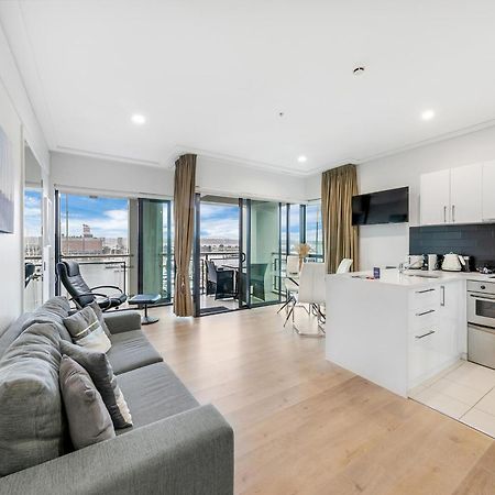 Exquisite Sun Soaked Corner Apartment Auckland Buitenkant foto